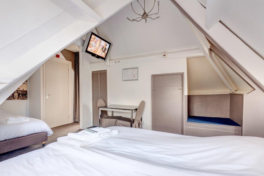 Hotel Stad En Land อัลค์มาร์ ภายนอก รูปภาพ