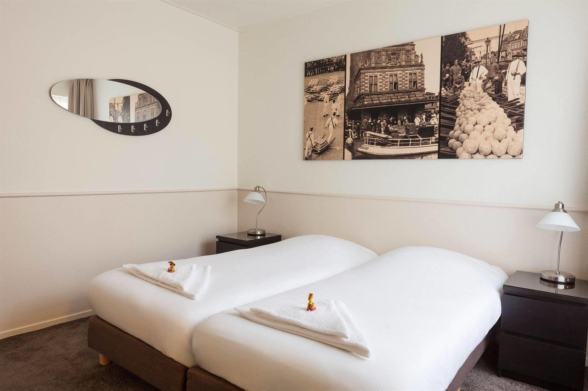 Hotel Stad En Land อัลค์มาร์ ภายนอก รูปภาพ