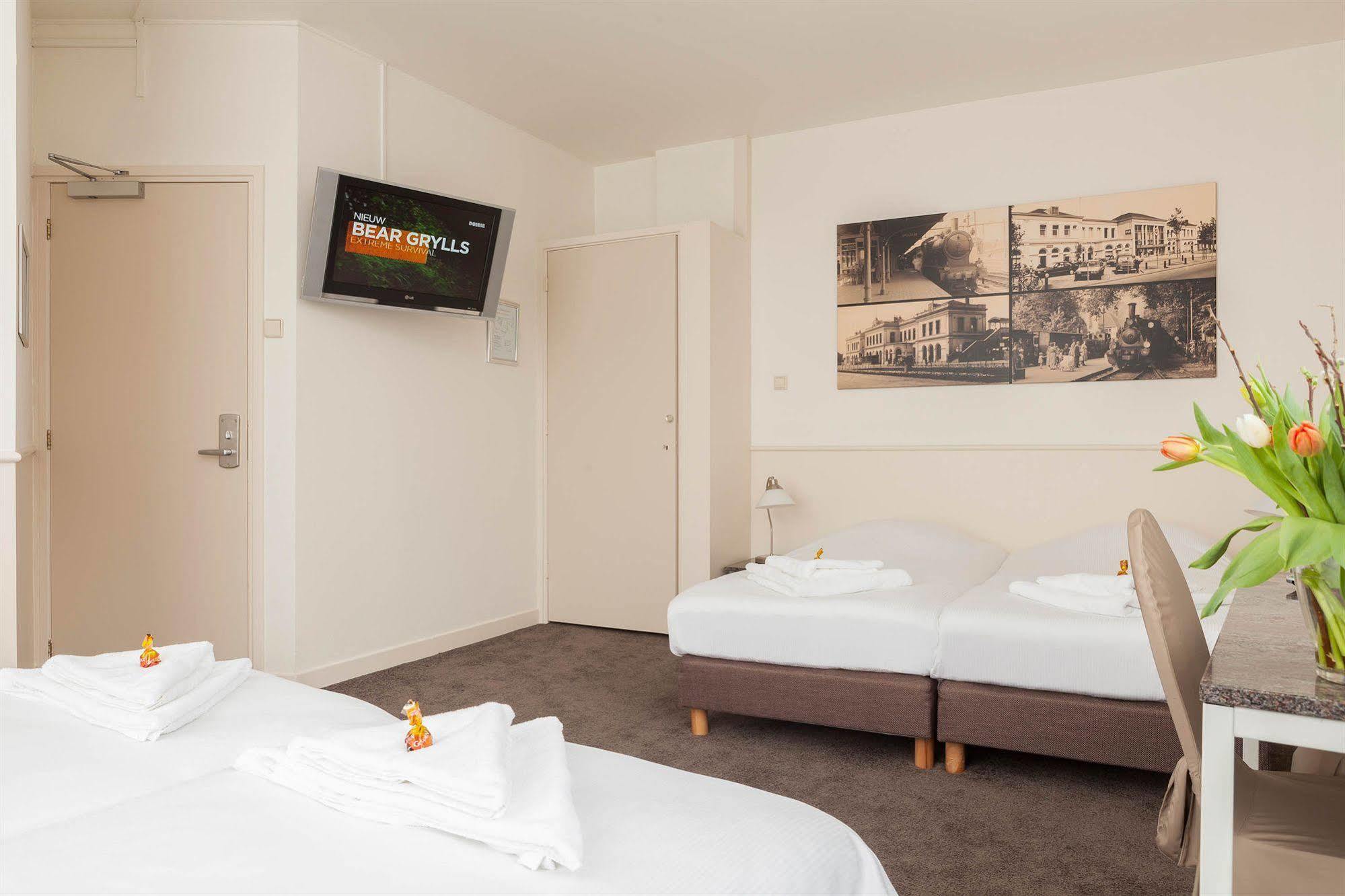 Hotel Stad En Land อัลค์มาร์ ภายนอก รูปภาพ